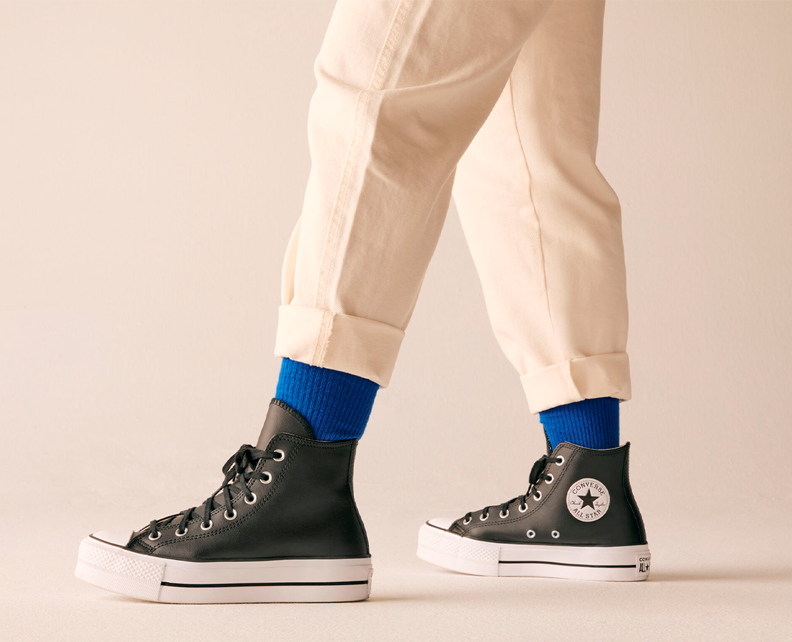 Converse Chuck Taylor All Star Clean Platform Couro PR/BR - 561675C-249